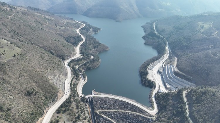 Bursa’da barajlar yüzleri güldürüyor