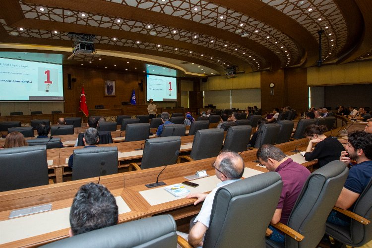 Bursa’da Büyükşehir’de ‘Sözleşme ve hak ediş uygulamaları eğitimi’