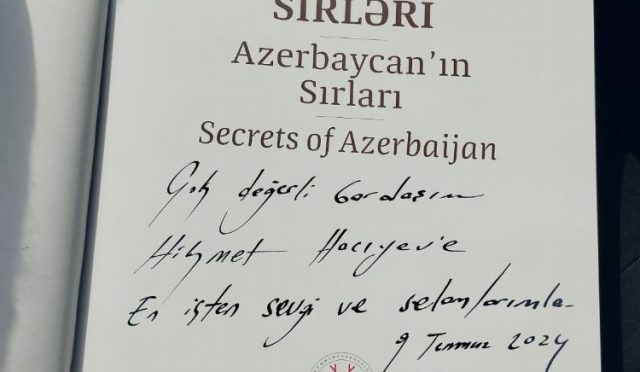 Azerbaycanin-Sirlari-kitabi-Haciyeve-takdim-edildi.jpeg