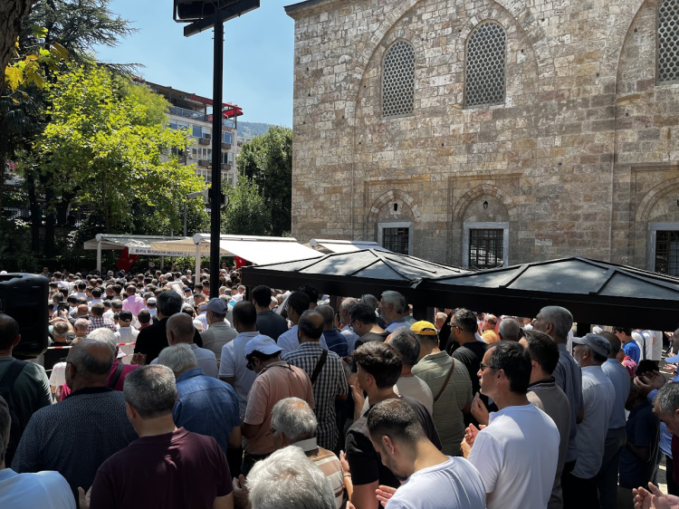 Bursa’da İsmail Haniye için gıyabi cenaze namazı kılındı