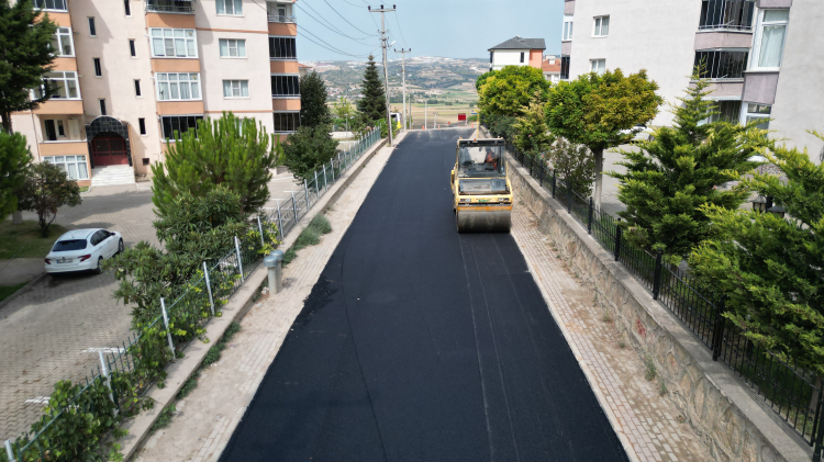 İnegöl Esentepe Mahallesinde asfalt çalışmaları başladı