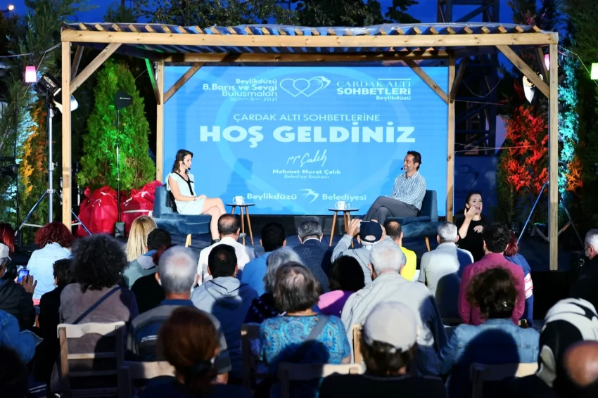 İstanbul Beylikdüzü’nde ‘çardak altı’ sohbetleri