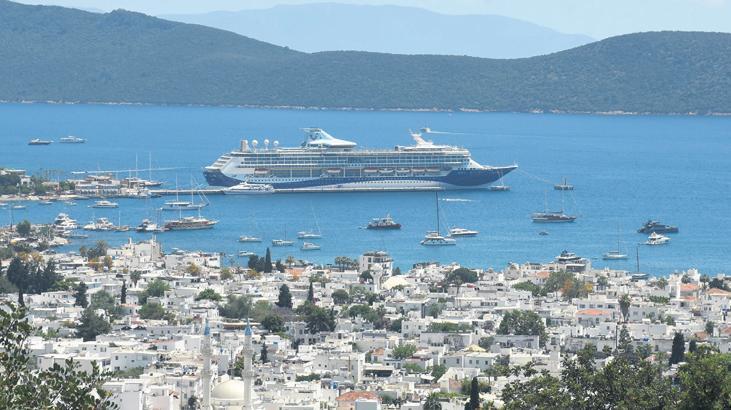 Bodrum’da kruvaziyer bereketi! 11 kruvaziyer ile 20 bin turist geldi – Düzgün Haber