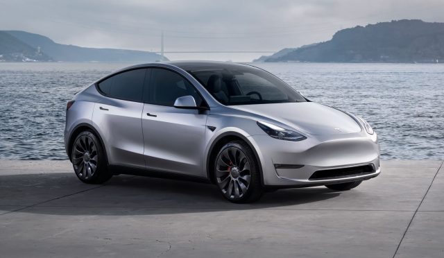 tesla-fiyat-listesi-haziran-2025-iste-tesla-model-y-yeni-fiyatlari-ve-ozellikleri-5QQ2ez2I.jpg