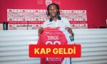 galatasaraydan-savunmaya-wilfried-singo-destegi-geldi-AUTNtJ7U.jpg
